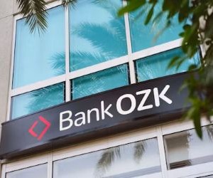 Hisse senetleri, zaman içinde değer yaratan şirketlere yatırım yaparak uzun vadeli büyüme ve temettü geliri potansiyeli sunar, ancak aynı zamanda piyasa oynaklığı, ekonomik döngüler ve şirkete özgü olaylar nedeniyle önemli riskler de taşır; önemli olan, net bir strateji, doğru çeşitlendirme ve yalnızca finansal istikrarınızı tehlikeye atmayacak sermayeyle yatırım yapmaktır.